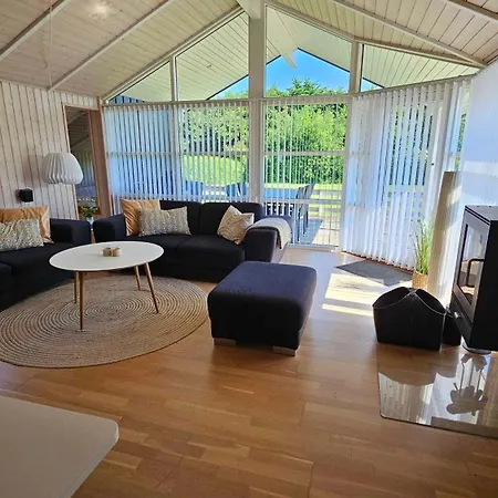 Dom wakacyjny Cozy And Modern With Equipment *