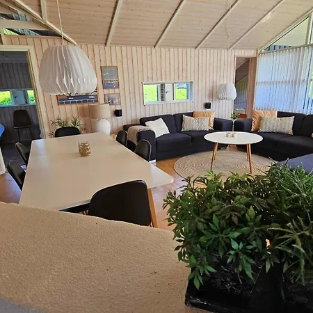 Cozy And Modern With Equipment Dom wakacyjny *