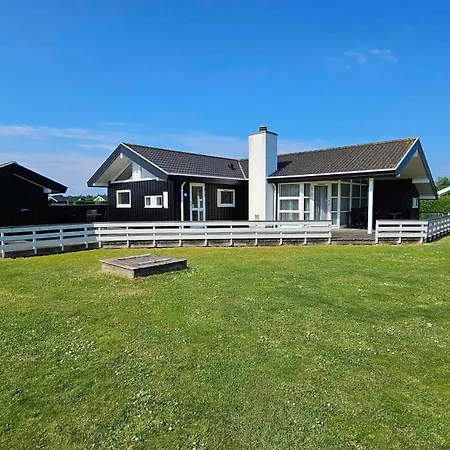 Tatil Evi Cozy And Modern With Equipment