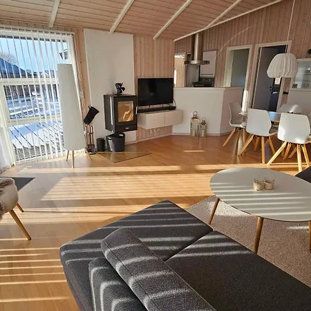 Cozy And Modern With Equipment Tatil Evi *