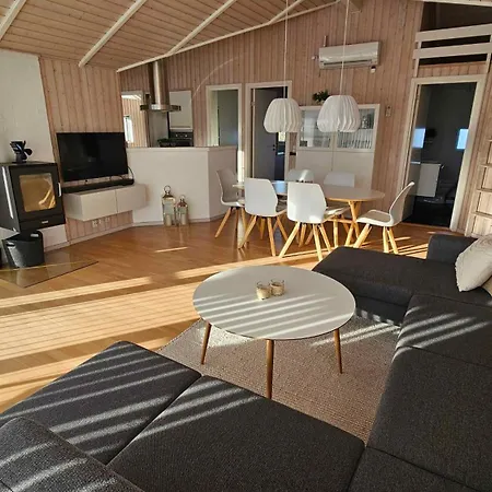 Cozy And Modern With Equipment * Nedre Lysabild